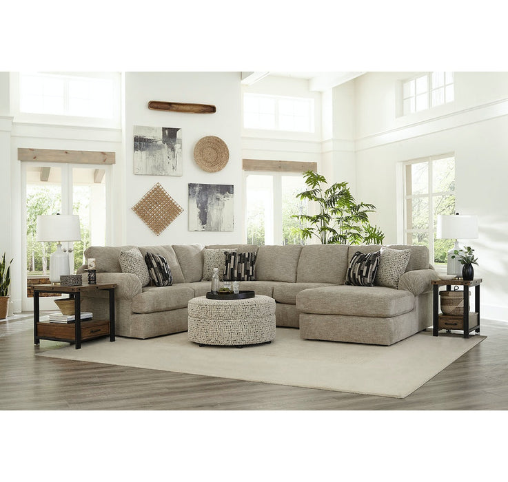 8250-Sect Abbie Sectional