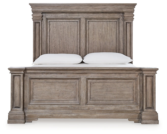 Blairhurst King Panel Bed with Dresser
