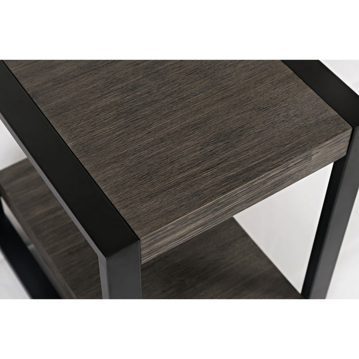 Pinnacle Chairside Table